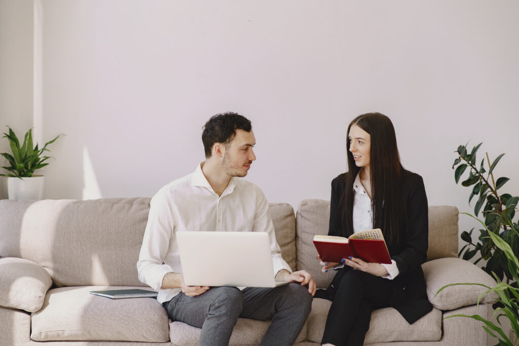 Couple discussing relationship goals before couples therapy.